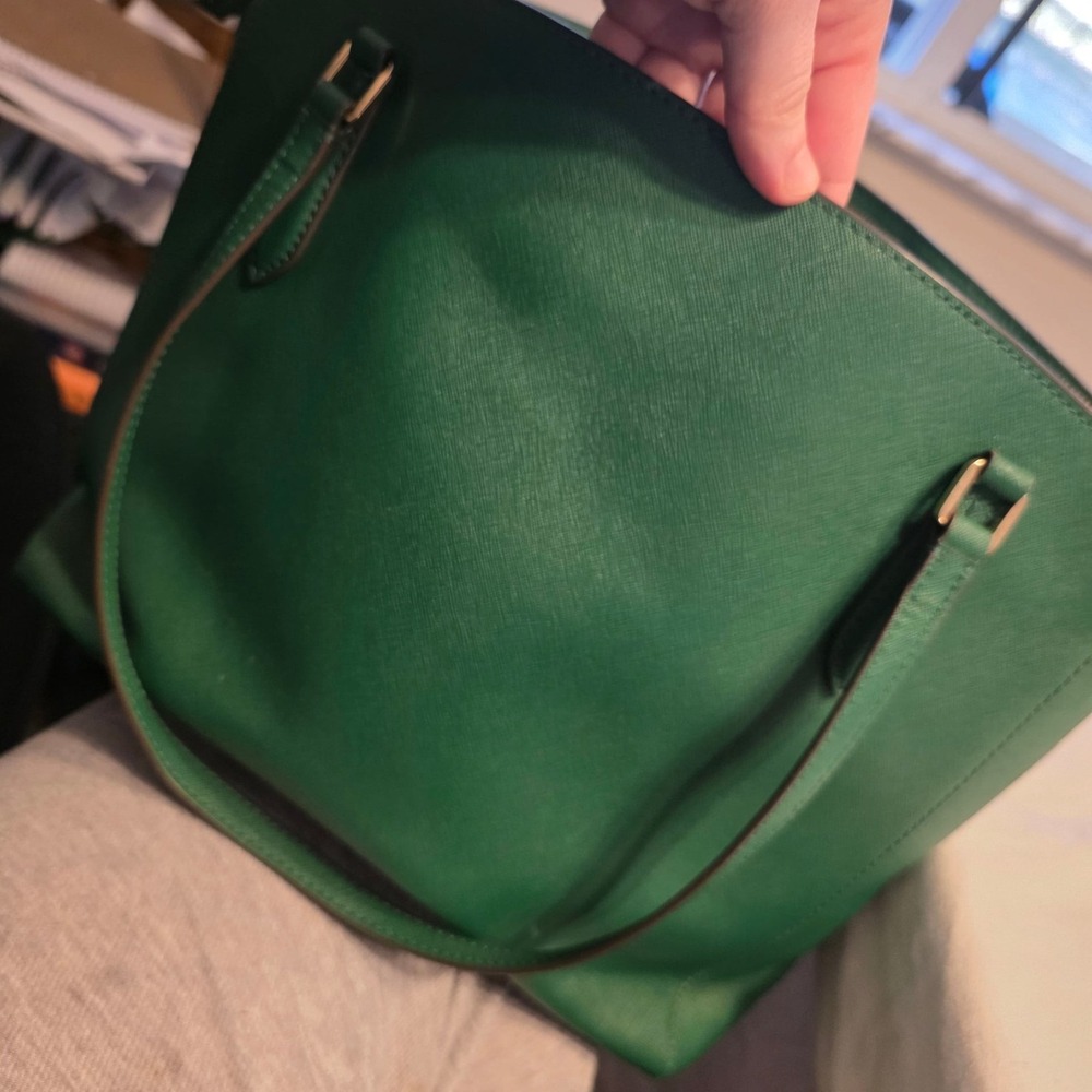 Tory Burch - Picture 3 of 5